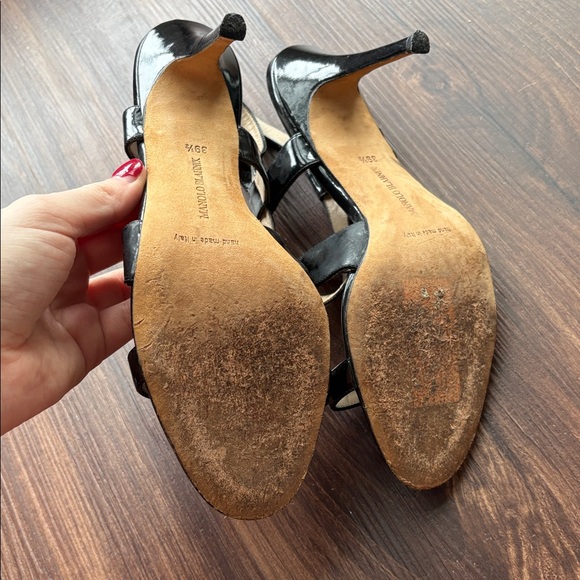 Manolo Blahnik Black Heel - Picture 5 of 5